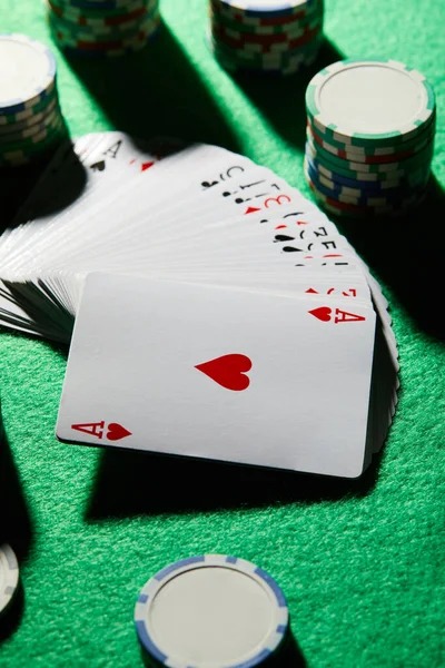 megapetir mobile app interface showing slot games and live casino options